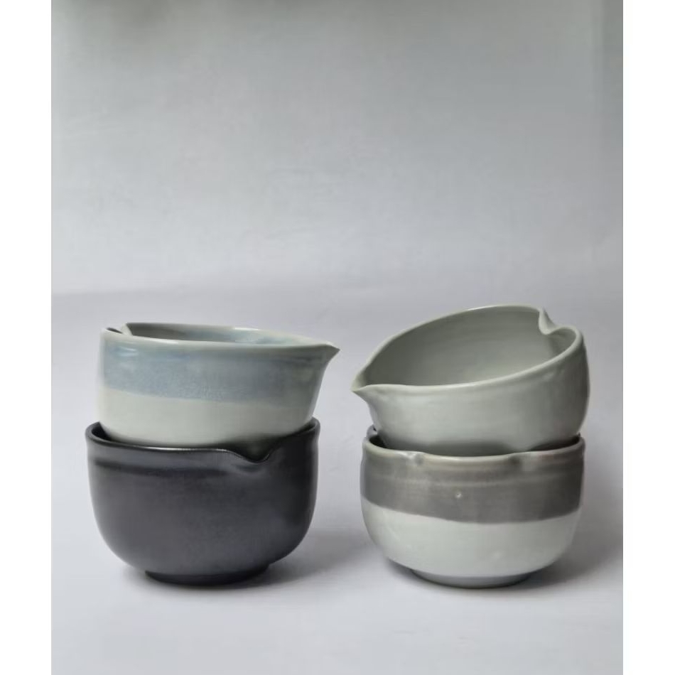 [สินค้ามีตำหนิ] 11cm. I’m not perfect ถ้วยชงชามัทฉะ มีปากเท ORACHI Katakuchi Chawan