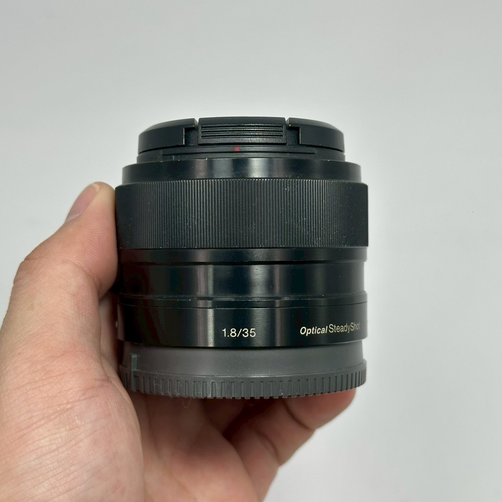 Sony E 35mm f1.8 OSS [SEL35F18]