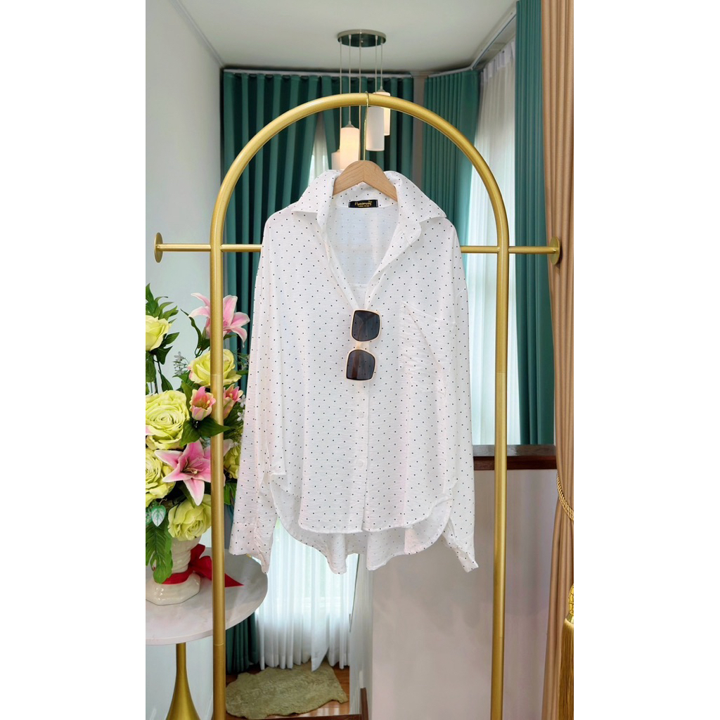 (P922) เสื้อเชิ้ตผ้าสลาฟพิมพ์ ลายจุดสวยๆทุกสี รอบอก50“ งานป้าย pamaruay