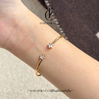 Signature Star bangle 𝑻𝒉𝒆 𝒔𝒊𝒈𝒏𝒂𝒕𝒖𝒓𝒆 𝒔𝒕𝒂𝒓 𝒄𝒐𝒍𝒍𝒆𝒄𝒕𝒊𝒐𝒏 กำไลดาว กำไลข้อมือดาว เพชร | @trophies.co