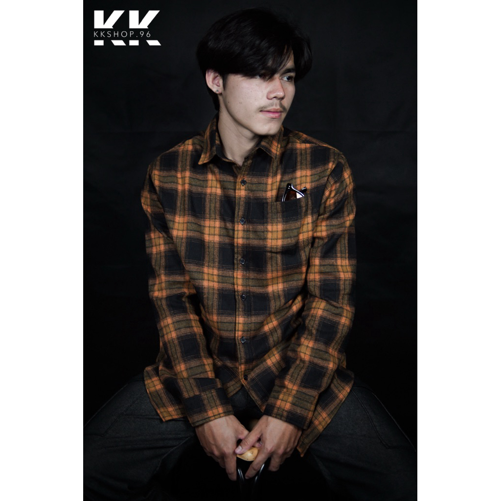 เสื้อลายสก็อต Kkshop.96 - สีน้ำตาลดำ
