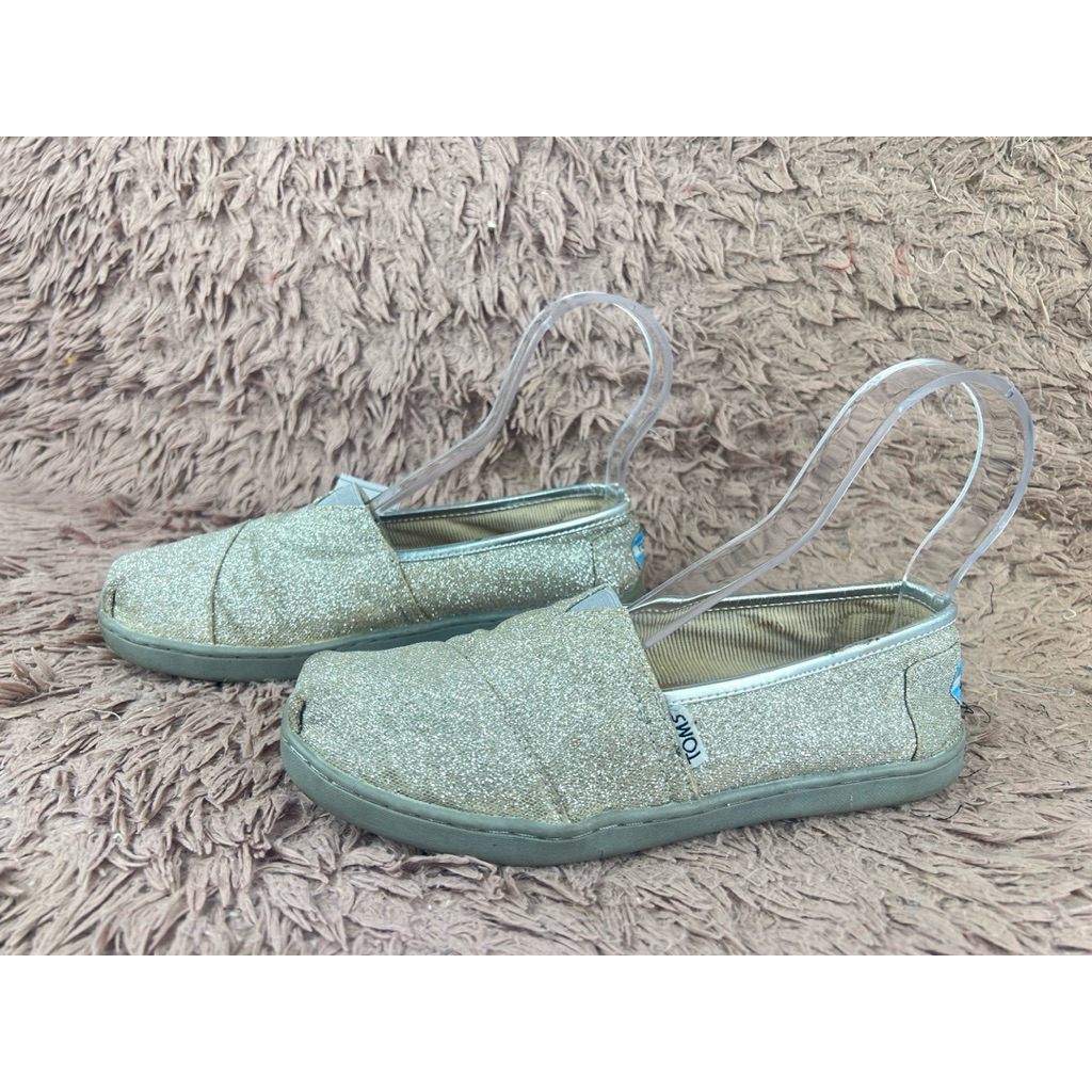 1A034 รองเท้า TOMS size 36 มือสอง