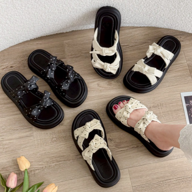 (พร้อมส่ง ส่งไวมาก) รองเท้าแตะส้นตึก ลายจุด โบว์น่ารัก หนังนิ่ม