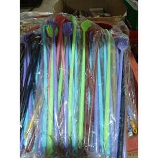 ไม้เกาหลังพลาสติก คละสี ทนทาน ราคาโหลละ 50บาท ขายยกโหล