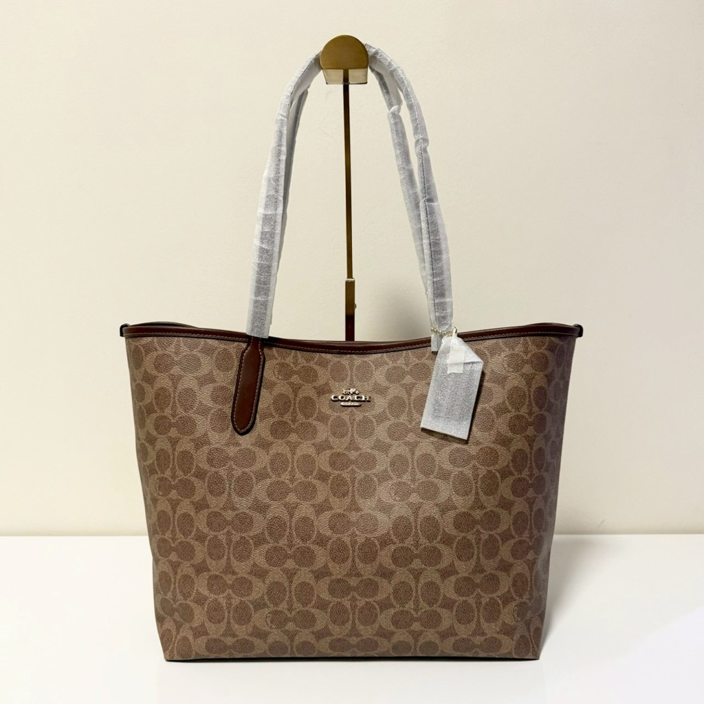 พร้อมส่ง ของแท้ เลือกสีด้านใน CITY TOTE IN SIGNATURE CANVAS ราคา ถูกที่สุด ดีลบีเคเค แกลเลอรีภาพที่ 5