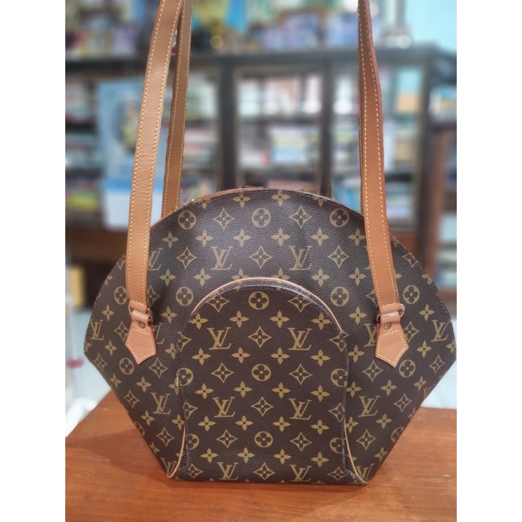 Louis Vuitton Brown Monogram Ellipse GM