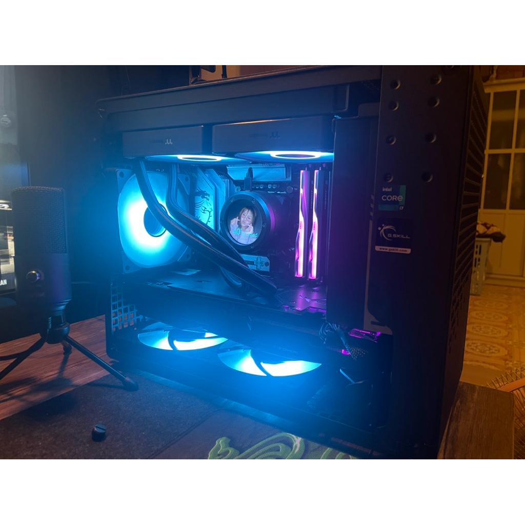 คอมเซ็ต i7-14700 rtx2060 เคสเล็กพกพาได้ jonsbo z20