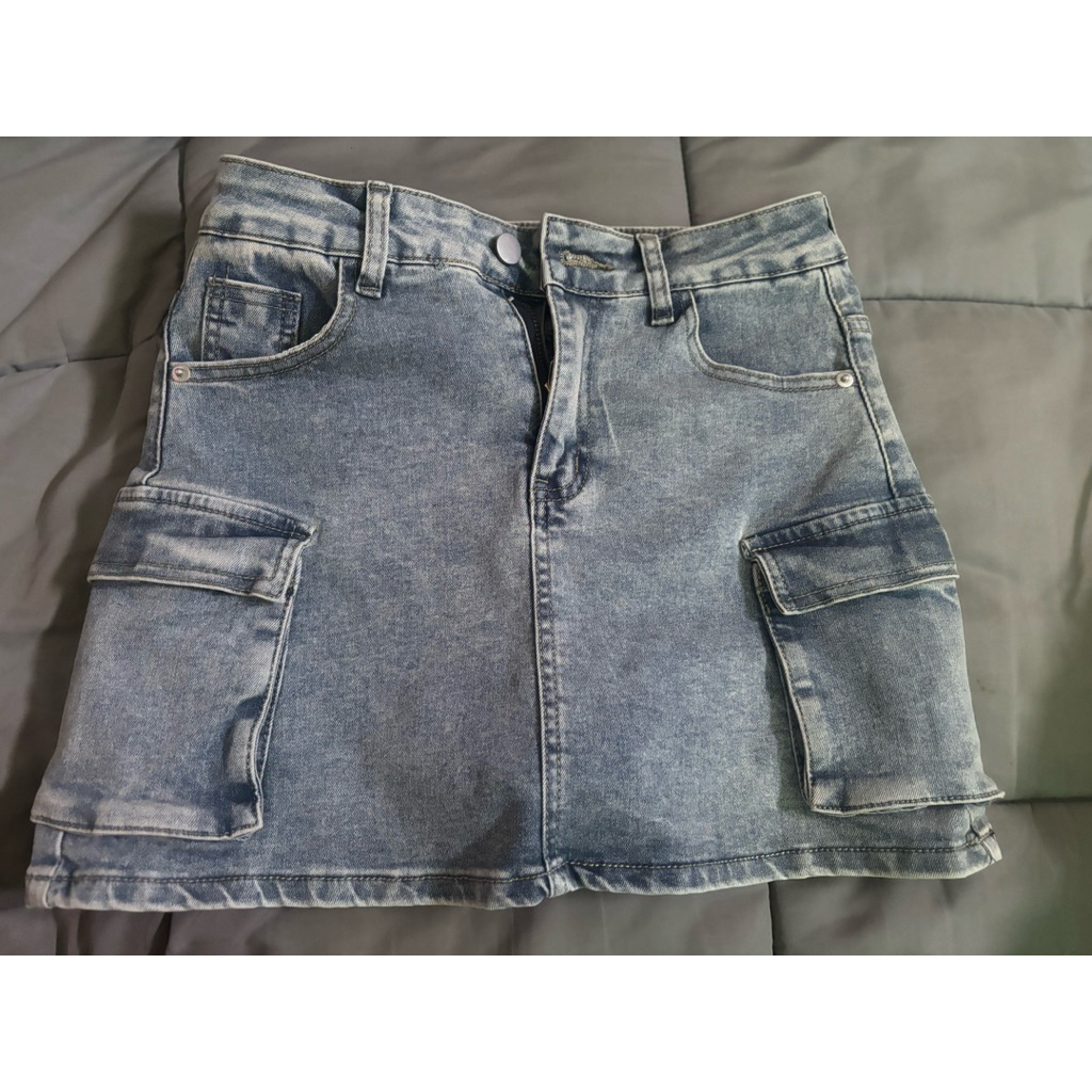 ส่งต่อ กระโปรงยีนส์ G.D. jeans