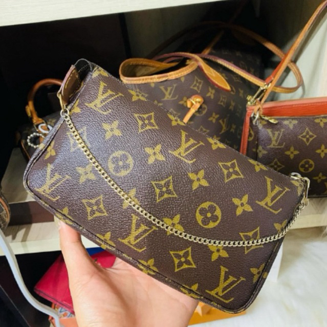 ❌sold out❌LV Pochette dc.98 vintage **ของแท้นะคะ**