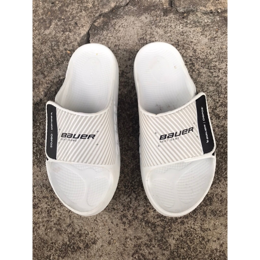 รองเท้าOofosเพื่อสุขภาพ