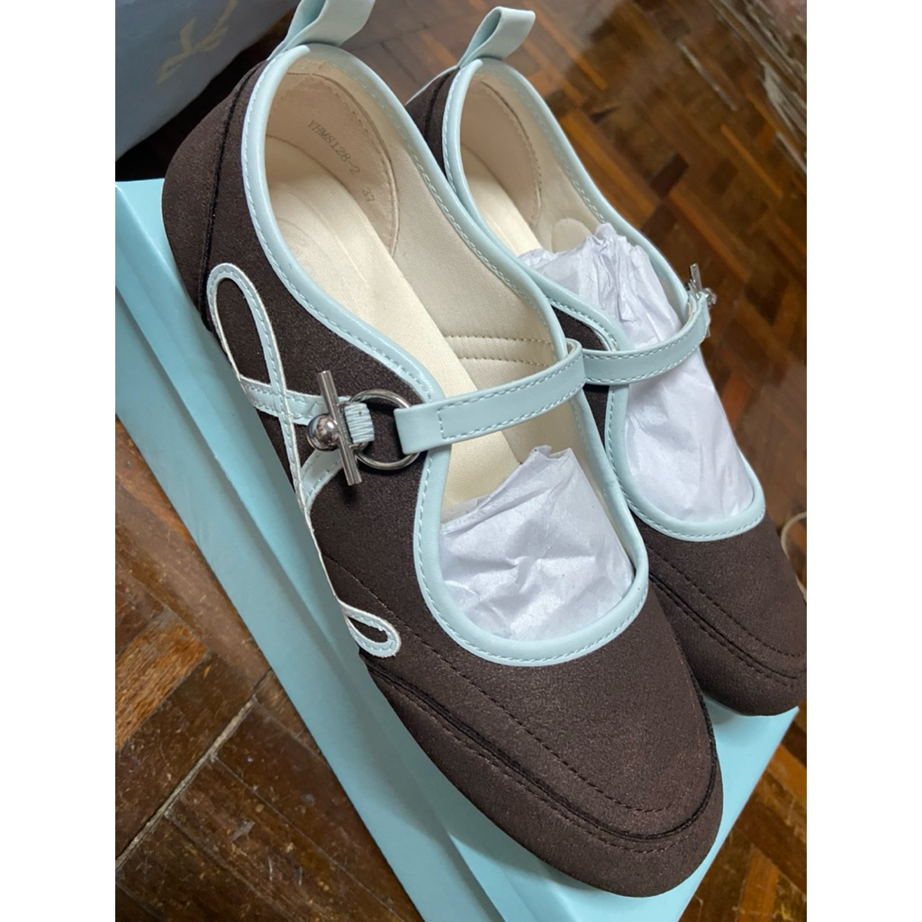 ส่งต่อ The Rookie 🥿- Labotte.bkk รองเท้าแมรี่เจน สนิกเก้อ mary jane sneaker (YHM8128-2) ราคา 890.-