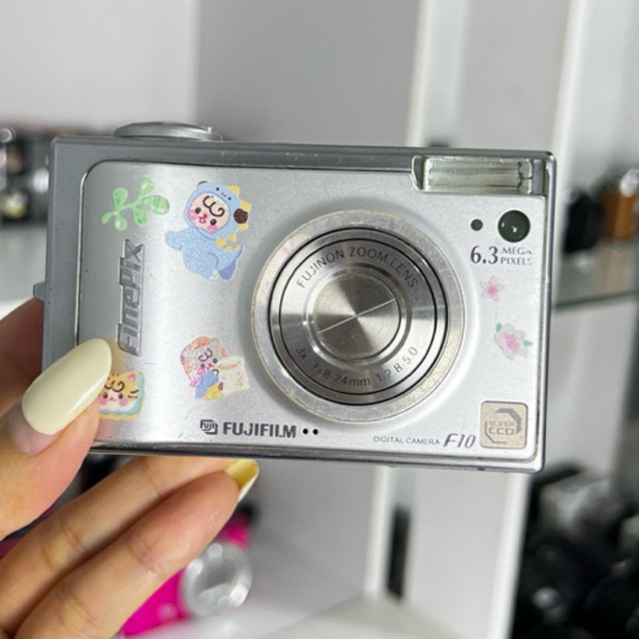 กล้องดิจิตอลFuji f10/มีตำหนิตามอายุ/ปกติ