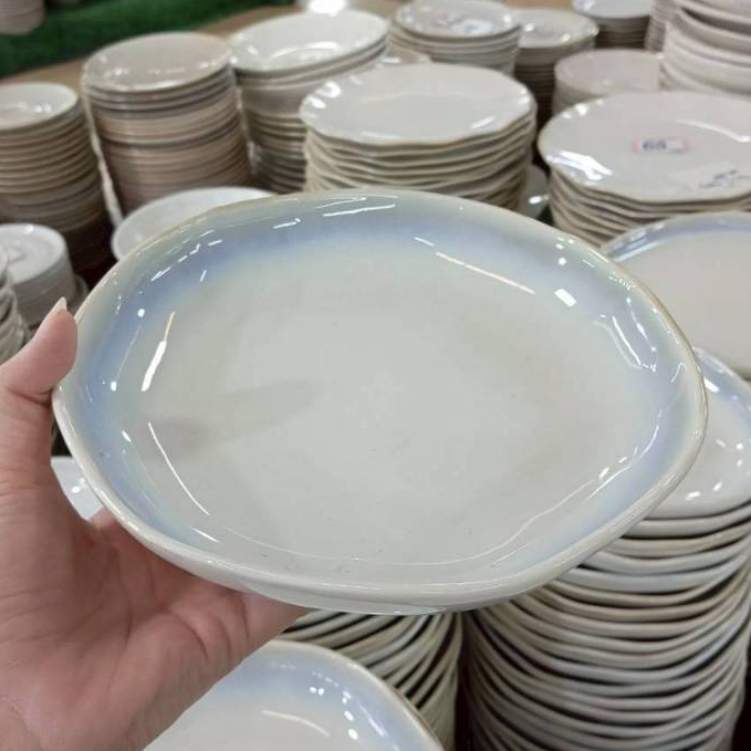 จานเซรามิก 8 นิ้ว ขอบหยัก สีฟ้าทูโทน จานข้าวสวยๆ จานราคาถูกๆ ทำจากเซรามิกเนื้อดี เข้าไมโครเวฟได้ - รูปที่ 3