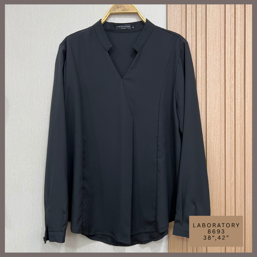 Laboratory 8693# เสื้อทำงานแขนยาว เสื้อคอวีทรงป้ายแขนยาว