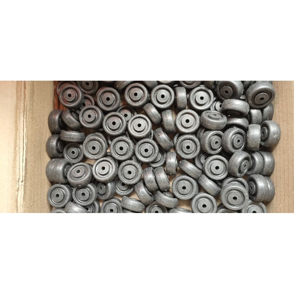 ล้อจักรเย็บผ้า ล้อพลาสติกใส่ขาจักรเย็บผ้า ทนทาน ไม่แตกง่าย 1 ชุด มี 4 ล้อ - รูปที่ 4