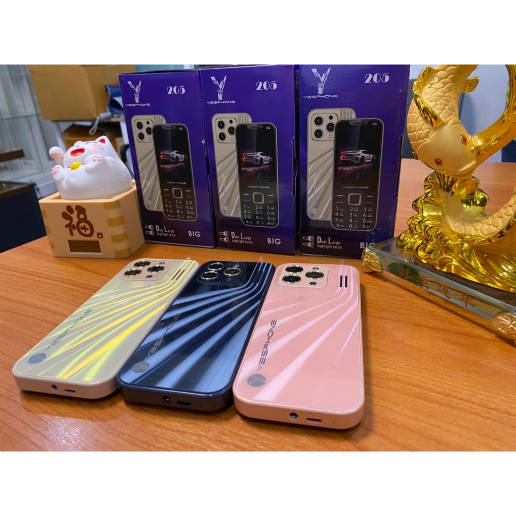 Yesphone 205 Big ปุ๋มกดใหญ่ ไฟฉายสว่าง