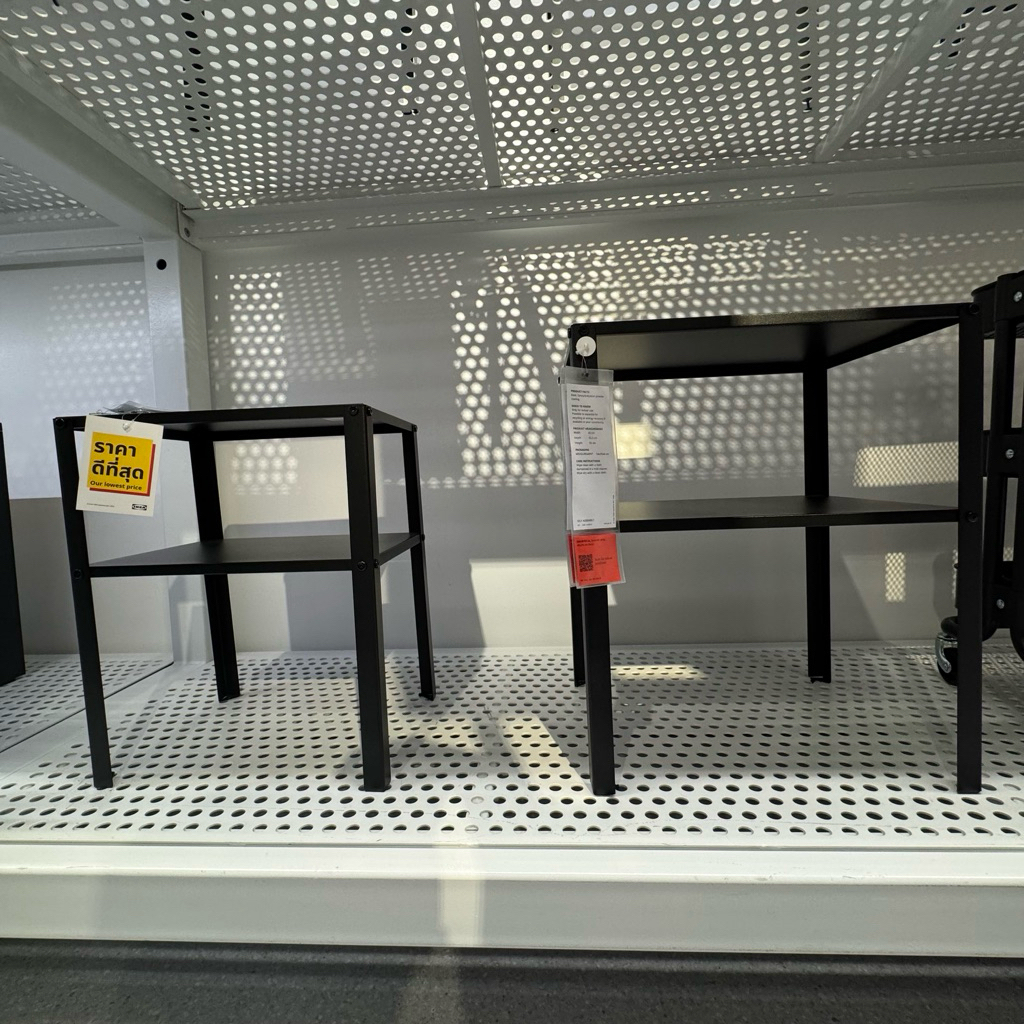 [ อีเกียแท้ ] โต๊ะข้างเตียง/ดำ KNARREVIK