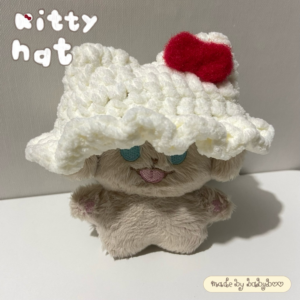 ( พร้อมส่ง ) หมวกคิตตี้ หมวกไหมพรม ชุดตุ๊กตา 10 cm หมวกตุ๊กตา 10 cm