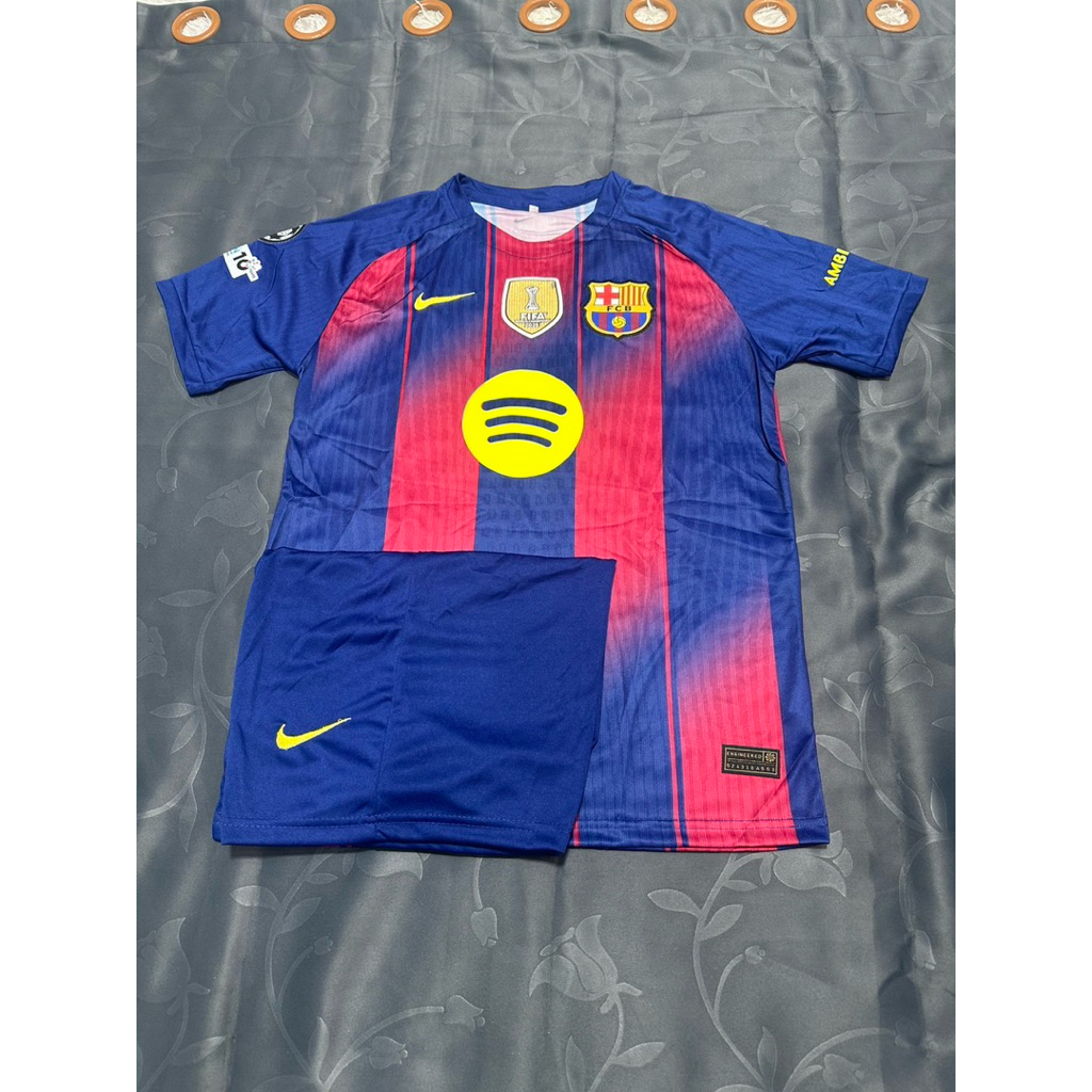 ชุดกีฬา ชุดฟุตบอล ชุดผู้ใหญ่ เนื้อผ้าดีไซน์สบาย เสื้อกางเกง