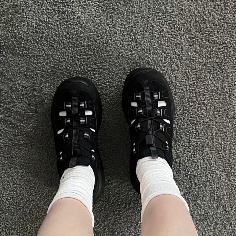 👟KEEN WK450 Sandals แก๊งต่ำ 3 สีให้เลือก รองเท้าแตะ（พร้อมส่งในไทย ）