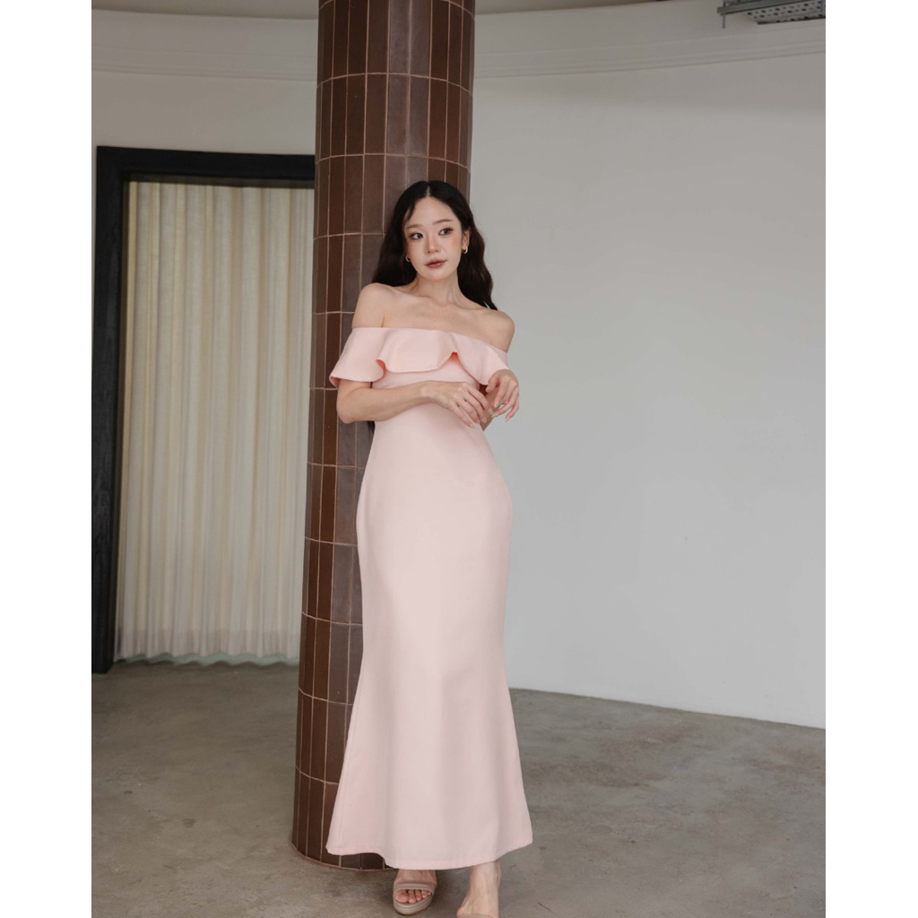 APIN - Molly dress เดรสปาดไหล่ แต่งระบาย