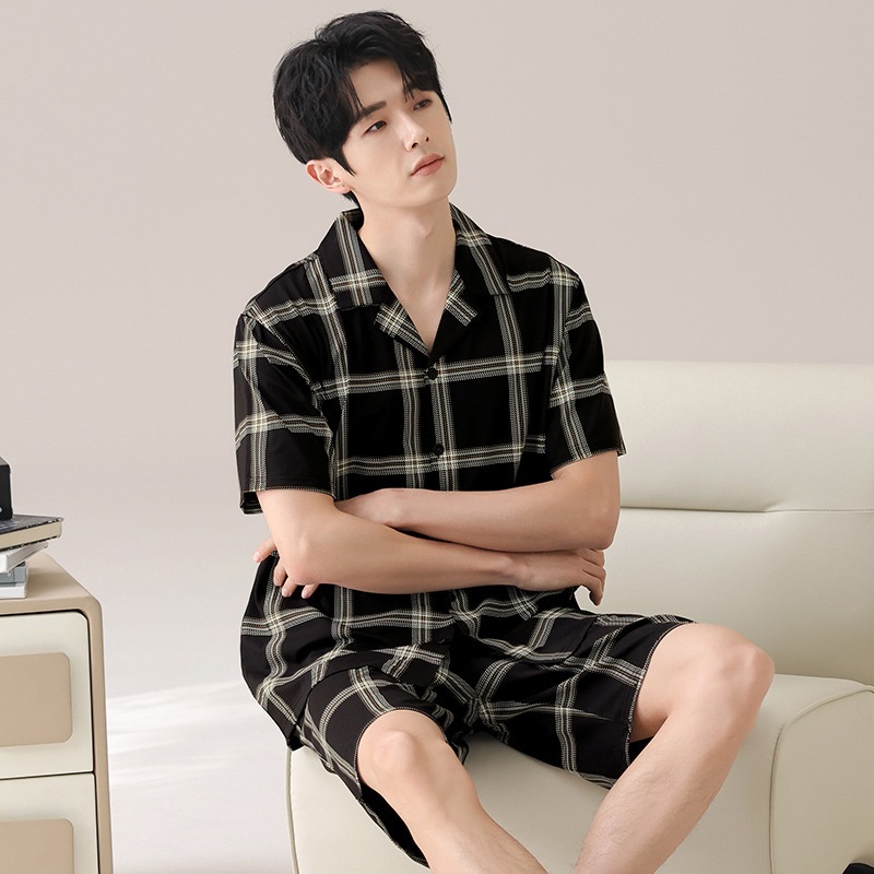 (พร้อมส่ง)ชุดนอนผู้ชายเนื้อผ้าคอดตอน แขนสั้น ขาสั้น เนื้อผ้านุ่มเบาใส่เย็นสบายสุดๆๆ