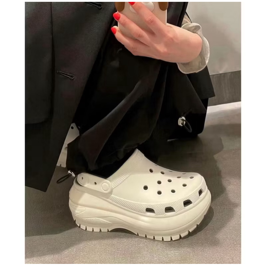 ส่งต่อ crocs size M6/W8