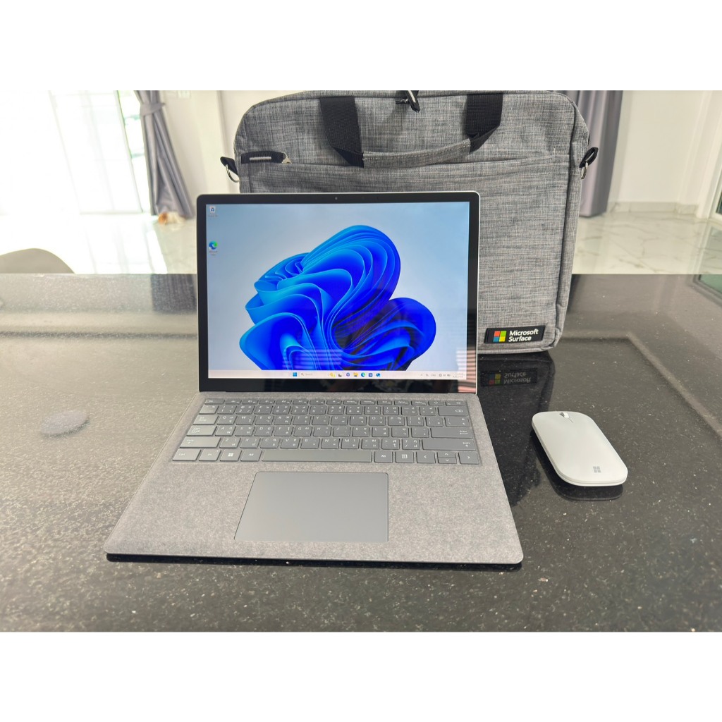Microsoft Surface Laptop 4 13.5 inch Touch Screen i7-1185G7 Ram 16 SSD 512 มือสอง สภาพนางฟ้า แบตดี