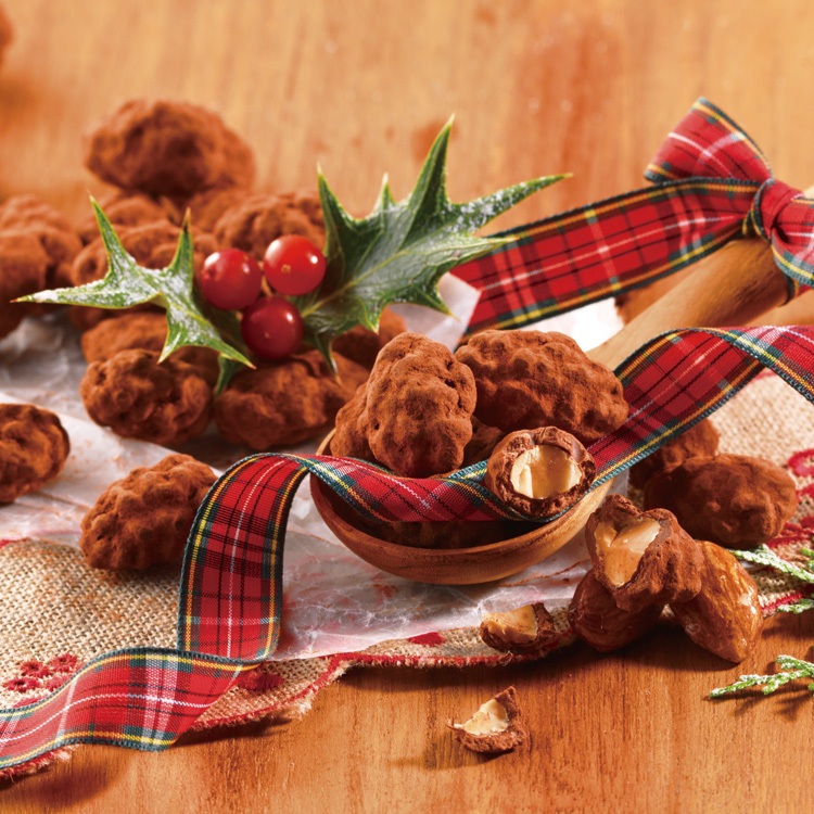 ROYCE' Toasted almond chocolate, Limited until 17 December