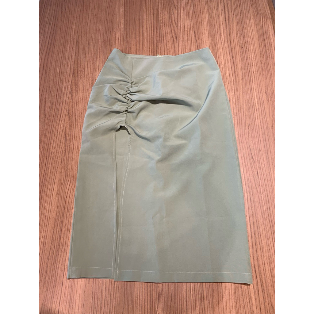 pitcha กระโปรงl ตำหนิ