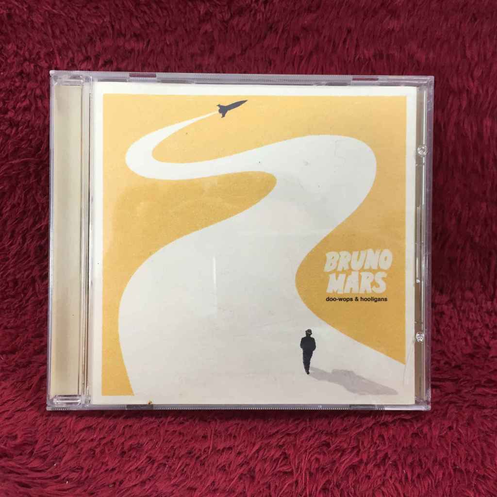 CD Bruno Mars – Doo-Wops & Hooligans สภาพตามรูปปก EA21-41