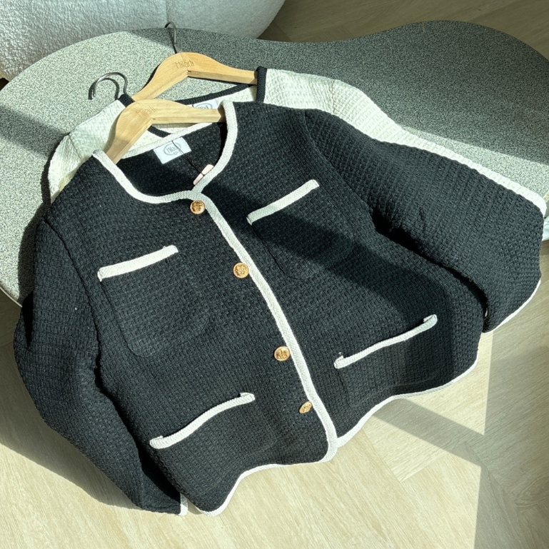 Tyra Blazer เสื้อคลุมเบลเซอร์ ผ้าถัก Miladi