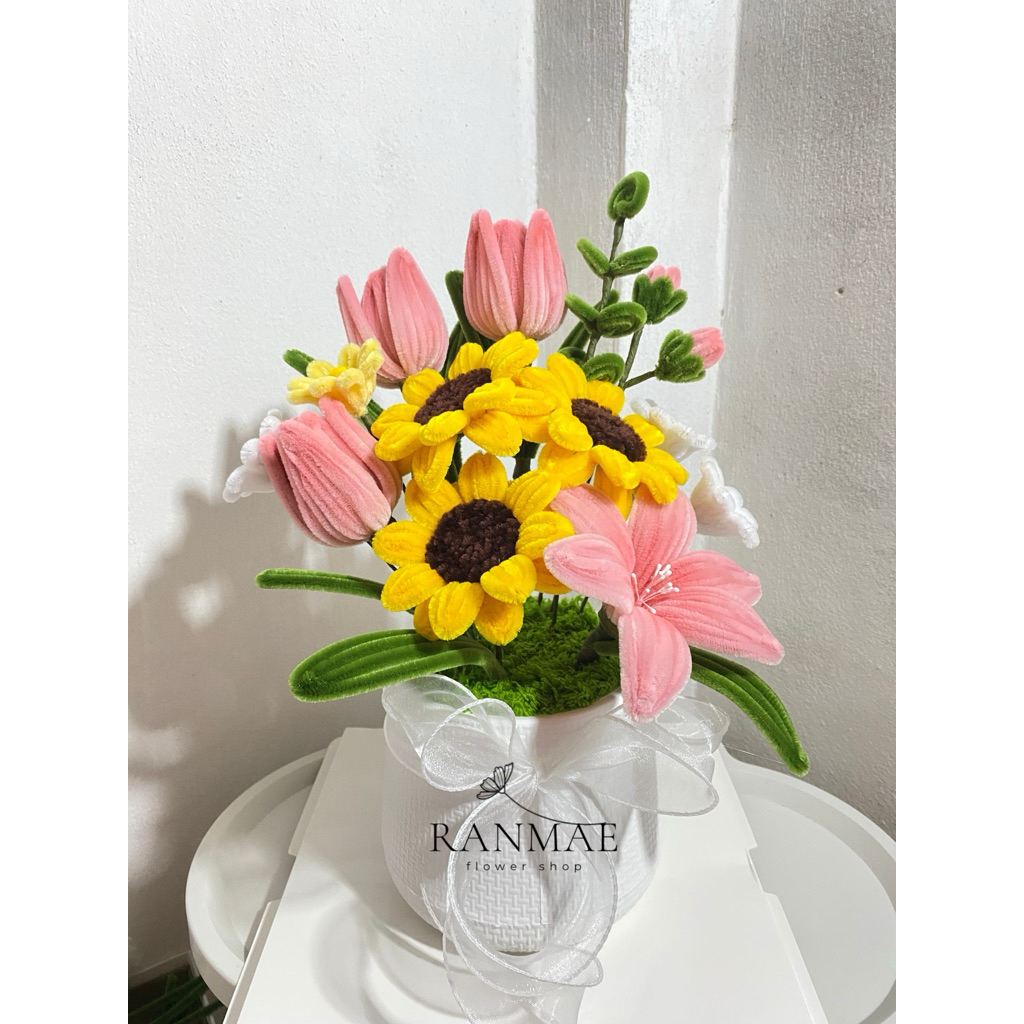 กระถางดอกไม้ทานตะวัน ทิวลิป ลวดกำมะหยี่ แสดงความยินดี(1-2วัน)