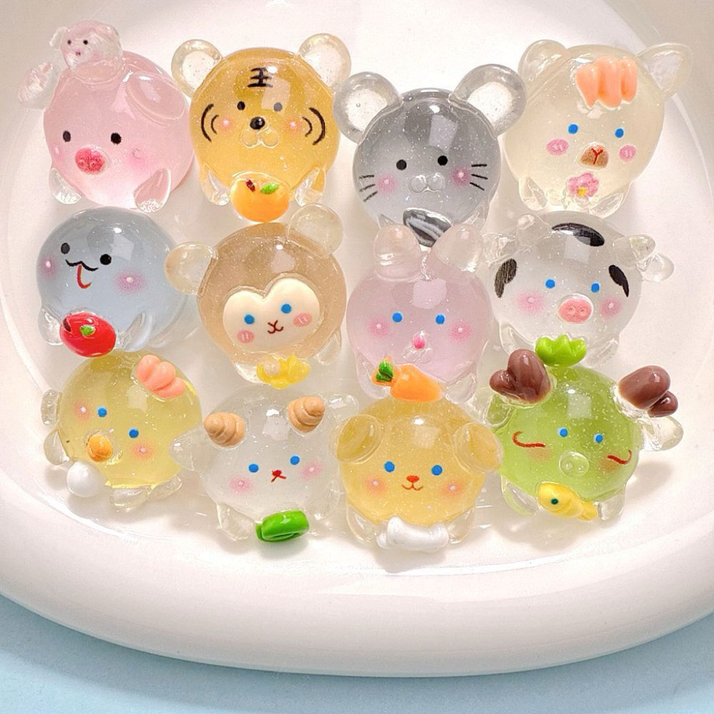 เครื่องประดับเรซิน 3 มิติ 12 ราศี อ้วนกลม แบบเรืองแสง และแบบทึบ สำหรับตกแต่ง DIY ของเล่นและบ้าน พร้อมส่งในไทย