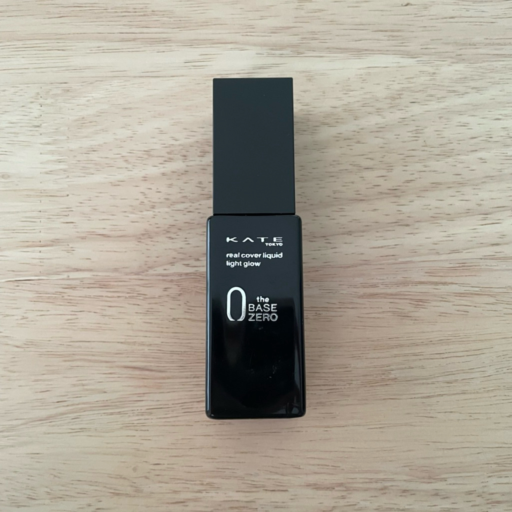 (ส่งต่อ) รองพื้น Kate ขวดดำ สี 02