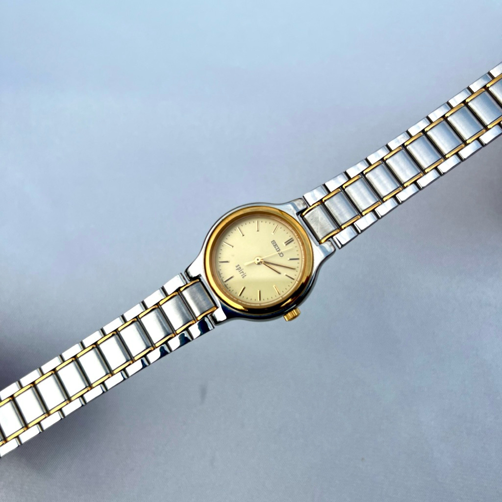 นาฬิกาข้อมือผู้หญิง Seiko spirit 7N01-6A80 แท้100%