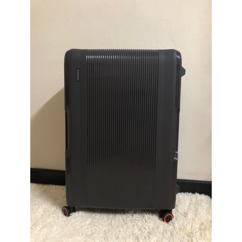 [ส่งต่อ] CAGGIONI รุ่นมาโคร 28นิ้ว กระเป๋าเดินทางแบบโครง