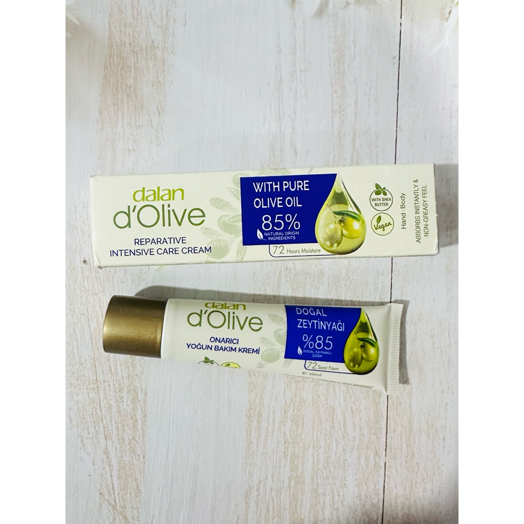 Dalan d'Olive Intensive Care Ultra Moisturizing 20ml / ครีมมะกอกเข้มข้นสำหรับมือและร่างกาย 20 ml