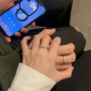 COD✅️💍แหวนคู่รัก(แยกขายเดี่ยว) ฝังเพทาย ชุบเงิน ปรับขนาดแหวนได้ พร้อมกล่องเครื่องประดับ ร้านไทย