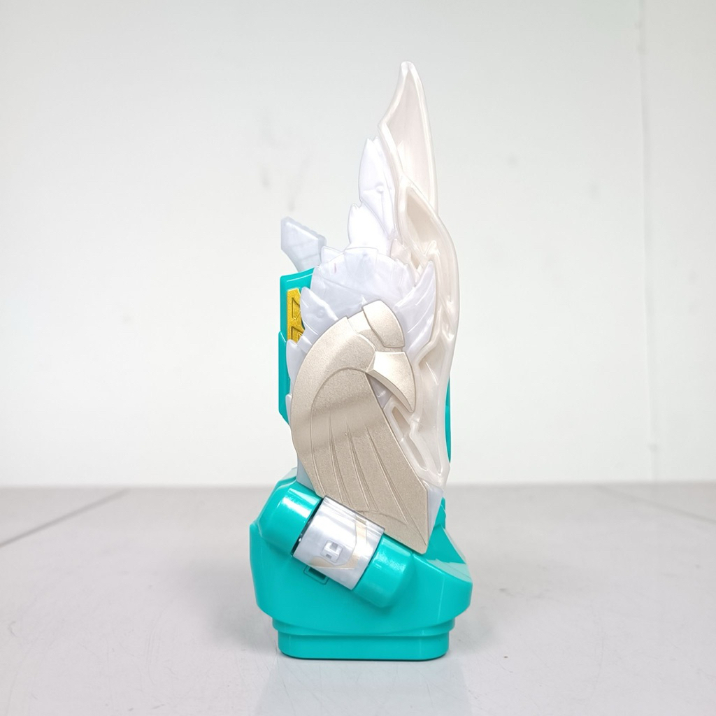 [พร้อมส่ง] BANDAI KAMEN RIDER REVICE - DX HOLY WING VISTAMP