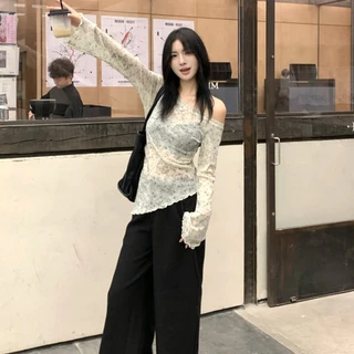 Elly พร้อมส่ง🦊เสื้อยืดผู้หญิง💫เสื้อปาดไหล่แขนยาว สีมัดยอม ดีไซน์ปายเสื้อเฉียง เสื้อครอปรัดรูป แฟชั่นเกาหลี สไตล์ลำลอง