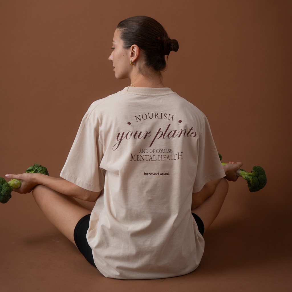 introvertwears | Nourishment tee เสื้อยืดแขนสั้น คอกลม ผ้านุ่มพิเศษ