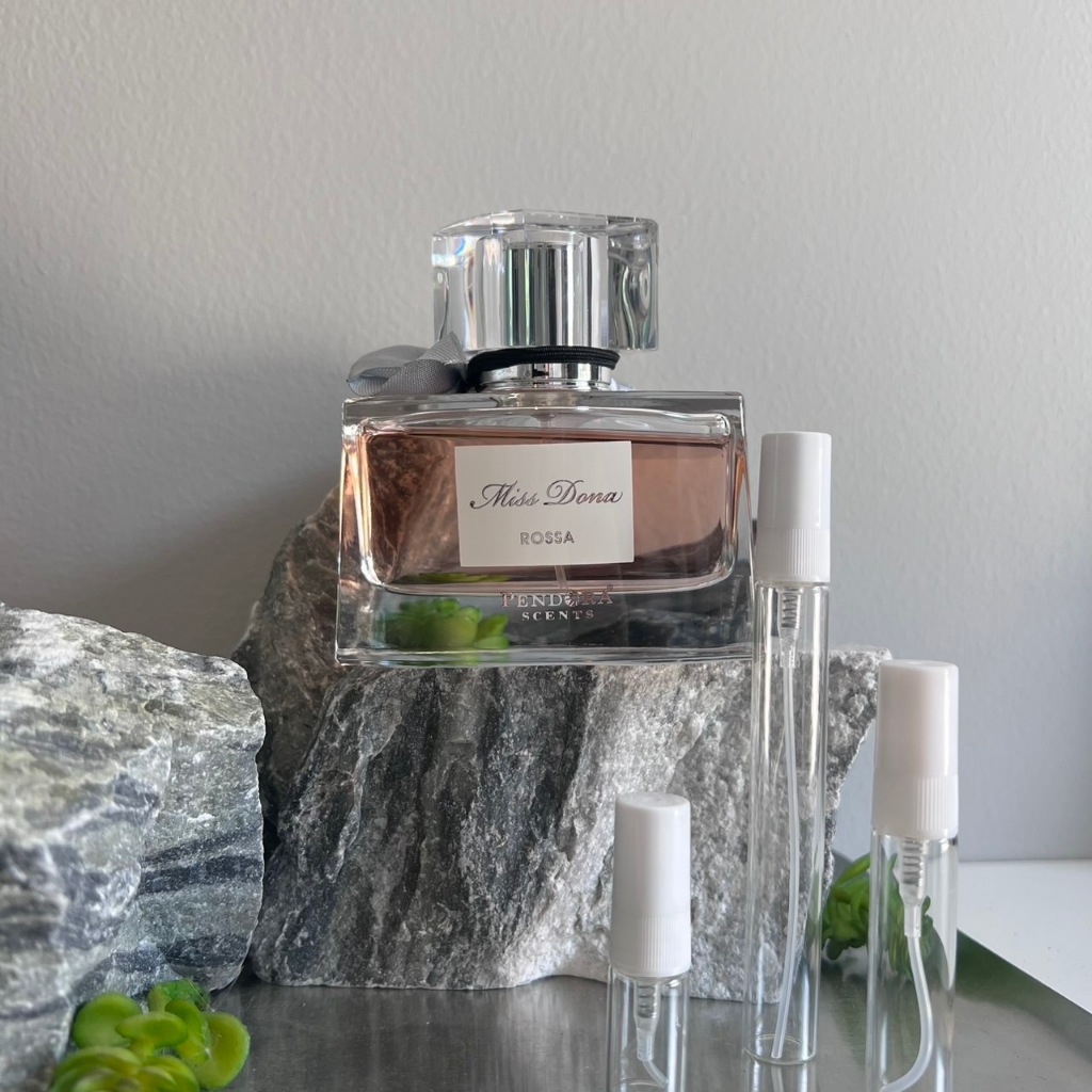 น้ำหอม Pendora Scents - Miss Dona Rossa น้ำหอมแบ่งขาย ขนาดเดินทาง ขนาดพกพา น้ำหอมแท้แบ่งขาย