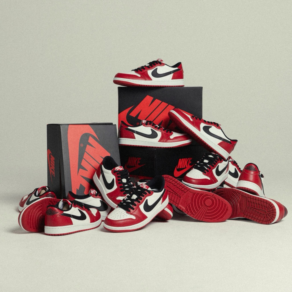 (พร้อมส่ง ของแท้100%) AIR JORDAN1 LOW OG “CHICAGO 2025”