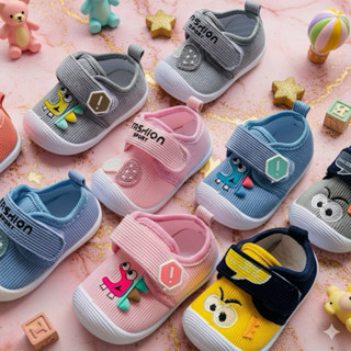 รองเท้าหัดเดินเด็กมีเสียงปี๊ดๆ เบาสบายกันลื่น ใส่เดินคล่องถอ…