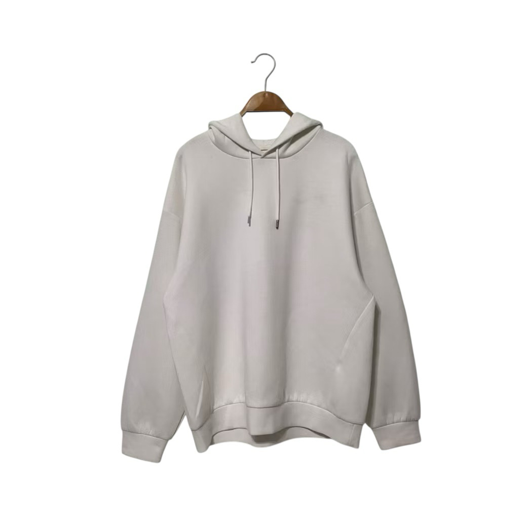 MX147 เสื้อสเวตเตอร์ฮู้ดชาย GU สีขาวออฟไวท์ อกผ้า44“ยาว27”ผ้าโฟมนุ่มๆ