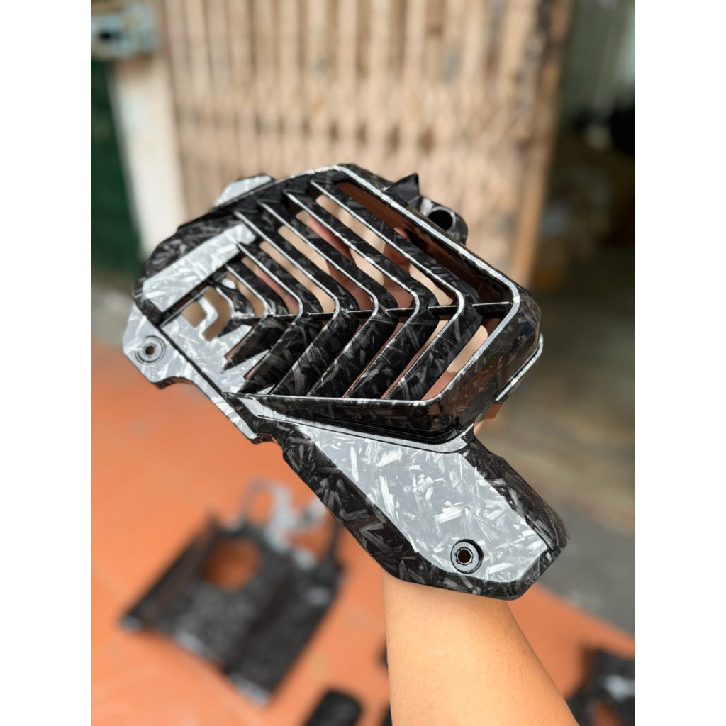 ครอบหม้อน้ำ(พร้อมส่ง)ศูนย์Giorno 125 /Pcx160 /Clik160 ใส่ได้ ทำเคฟล่าฟอร์ดเปลือกแท้ศูนย์แท้ เงาสุดๆแ