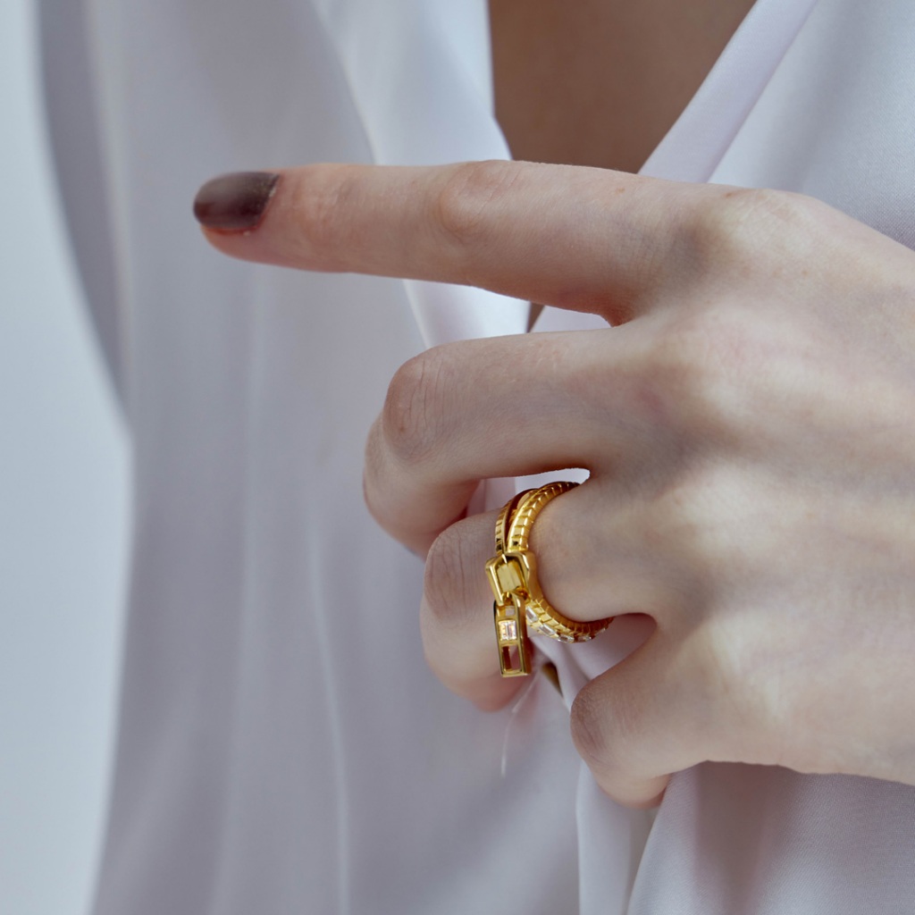 SWAN - ZIP ME Ring แหวนเงินแท้ ฝังเพชร CZ แหวนดีไซน์เรียบ แต่เท่เกินต้าน - รูปที่ 2