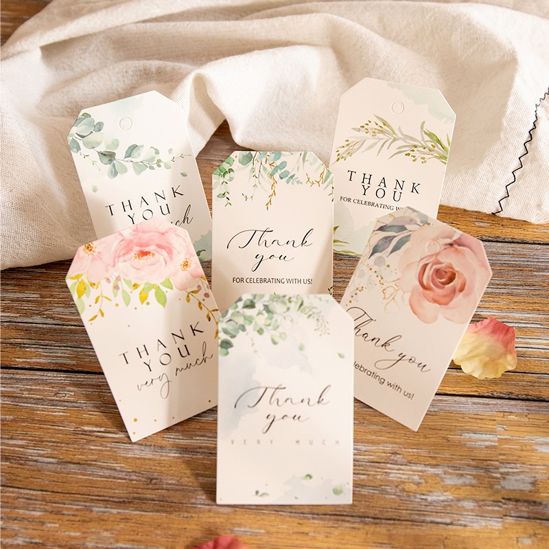 แพ็ค 10 ใบ การ์ดขอบคุณ card hank you ขนาด 5.5x8.5 cm พร้อมเชือก (สำหรับแขวนของขวัญของชำร่วย ของรับไหว้ งานแต่ง) พร้อมส่ง