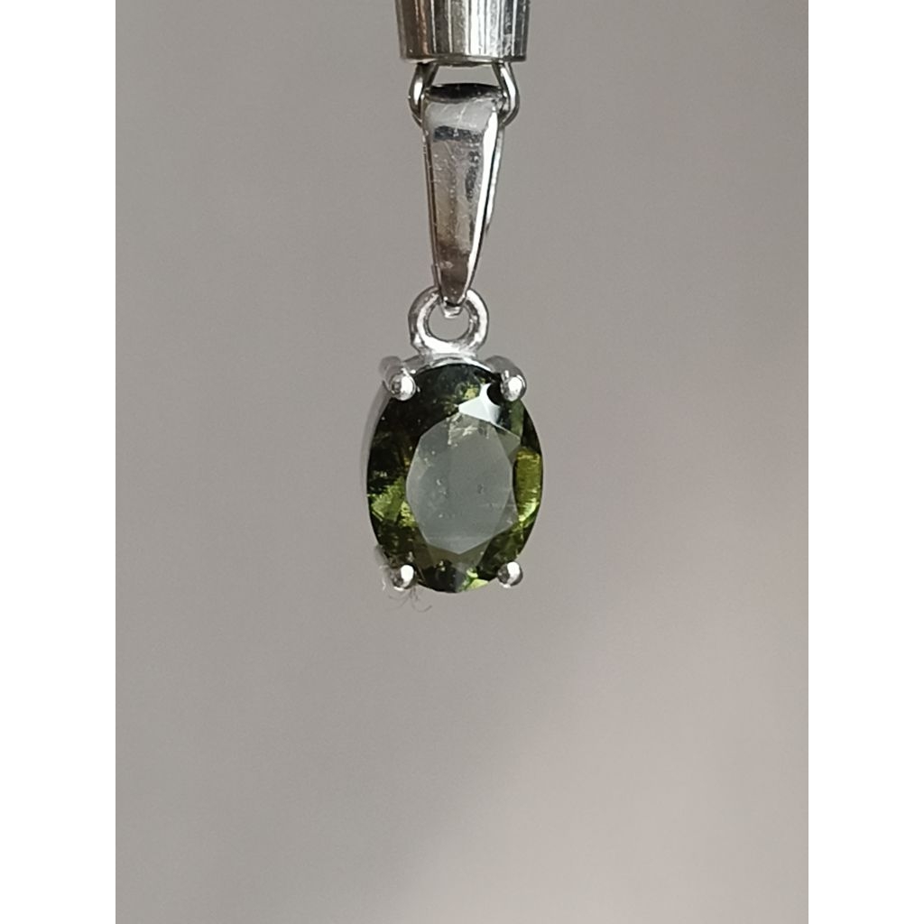 💚 จี้ สะเก็ดดาวโมลดาไวด์ เงินแท้ 925 แบบเจียรนัย จาก ประเทศ Czech Republic 🇨🇿